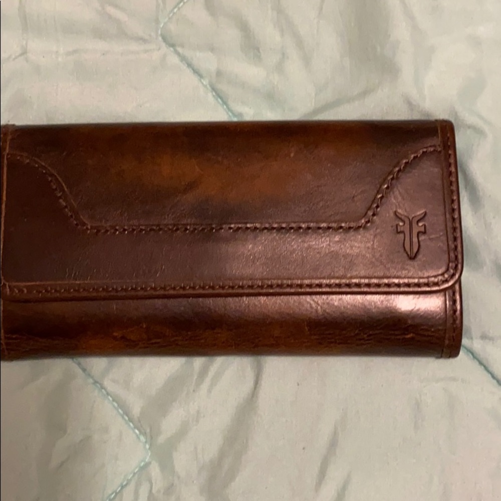 Frye wallet